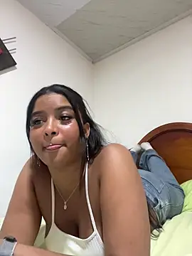 Snapshot of mitschellfox21 chatting on 11.20.25 mitschellfox21 online show from 11.20.25