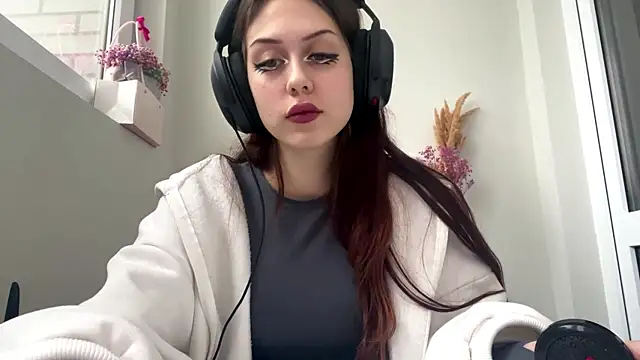 Snapshot of Nayra_flash chatting on 10.15.25 Nayra flash online show from 10.15.25