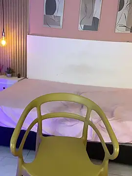 ZaraFoxx7 online show from 11.26.25