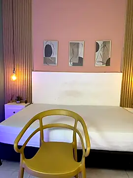 ZaraFoxx7 online show from 11.27.25