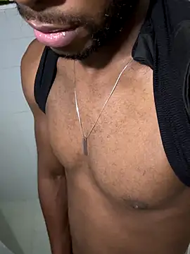 Snapshot of johnjaguar1_ chatting on 11.15.25 johnjaguar1 online show from 11.15.25