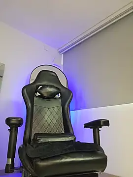 johnjaguar1  online show from 06.10.26