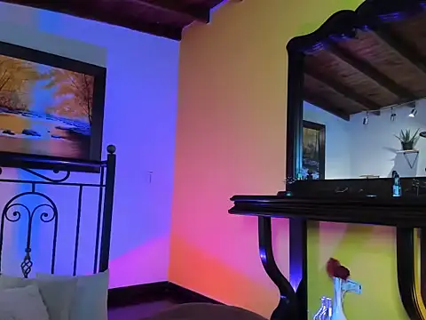 Snapshot of Zulyhenao chatting on 10.06.25 Zulyhenao online show from 10.06.25