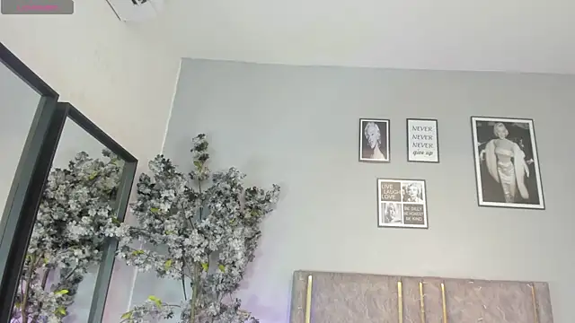 Nahomycarterr online show from 11.03.25