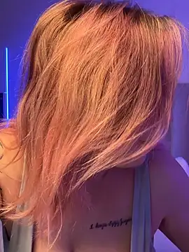 KellyMoors online show from 03.09.26