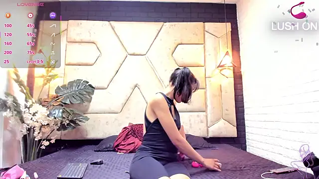 Julieta Slav3 online show from 03.26.26