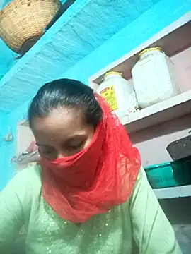 Snapshot of Cuty_kanchna chatting on 10.07.25 Cuty kanchna online show from 10.07.25