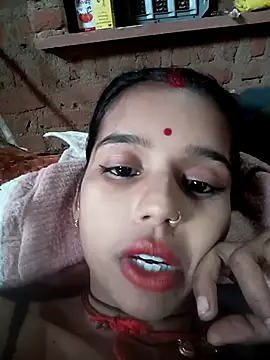 Snapshot of Cuty_kanchna chatting on 10.29.25 Cuty kanchna online show from 10.29.25