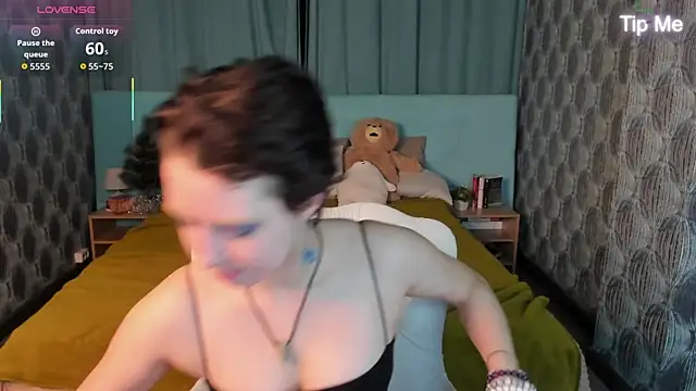 Sara Frayer online show from 12.19.25