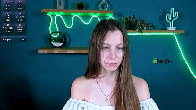 Snapshot of esme_moore_ chatting on 11.19.25 esme moore online show from 11.19.25