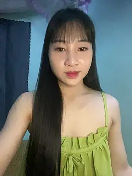 Snapshot of banlinh004 chatting on 06.13.26 banlinh004 online show from 06.13.26