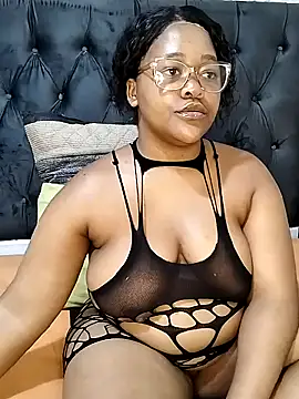 SweetJuicyPussy97 online show from 03.26.26