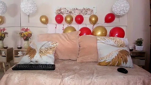 AriaVega online show from 04.21.26