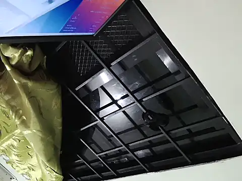 TeaseNPlease 13 online show from 11.10.25