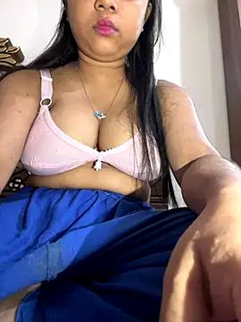 Snapshot of babbydoll-03 chatting on 11.10.25 babbydoll-03 online show from 11.10.25