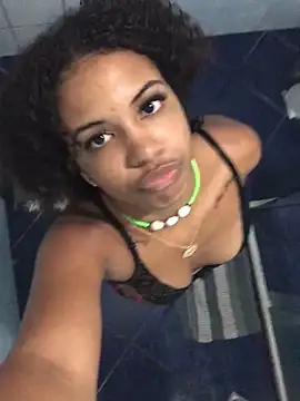 Lorennapires online show from 10.30.25