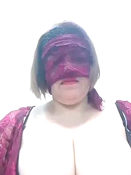 Snapshot of -Sonbola chatting on 10.15.25 -Sonbola online show from 10.15.25