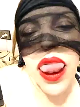 Snapshot of -Sonbola chatting on 04.28.26 -Sonbola online show from 04.28.26
