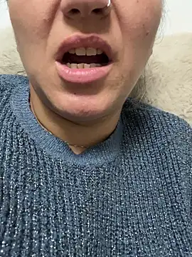 Snapshot of Daiana_Andra chatting on 10.17.25 Daiana Andra online show from 10.17.25