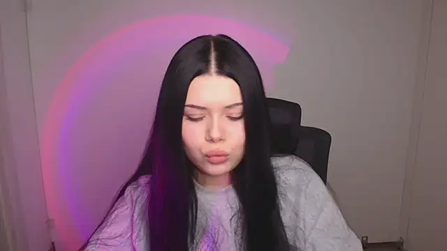 Mona Esty online show from 10.22.25