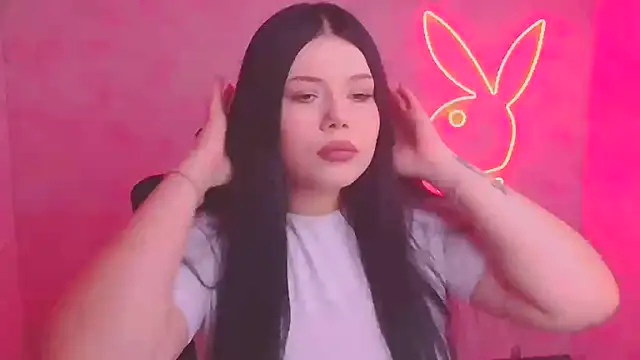 Mona Esty online show from 11.11.25