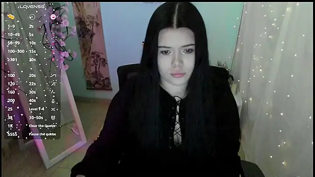 Mona Esty online show from 04.08.26