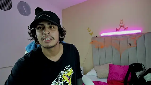 Snapshot of Kaoz_23_ chatting on 10.09.25 Kaoz 23 online show from 10.09.25