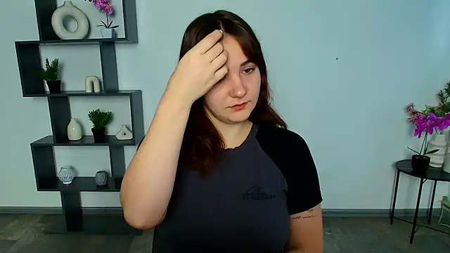 OliviaMontgommery online show from 12.01.25