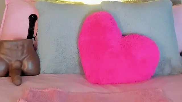 Snapshot of _victoriaa__lois chatting on 11.11.25 victoriaa lois online show from 11.11.25