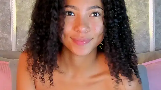 Snapshot of _victoriaa__lois chatting on 11.26.25 victoriaa lois online show from 11.26.25