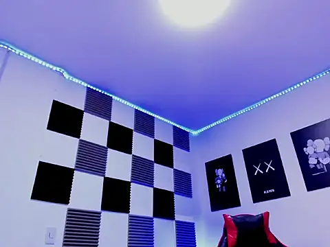 Snapshot of jeycobb chatting on 11.10.25 jeycobb online show from 11.10.25