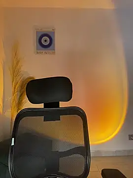 Snapshot of SabrinaEvanss_ chatting on 05.26.26 SabrinaEvanss online show from 05.26.26