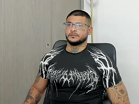 Snapshot of MICHELL_ARTHUS_ chatting on 03.16.26 MICHELL ARTHUS online show from 03.16.26