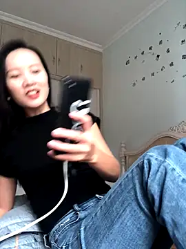 Mile-m online show from 10.12.25