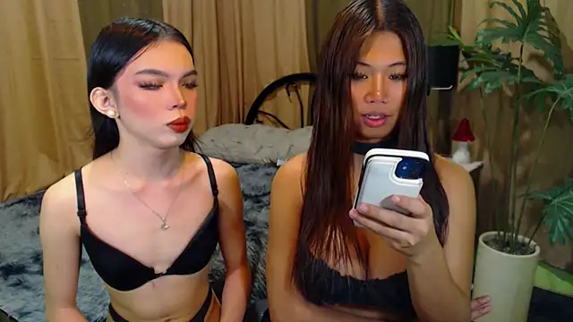 Snapshot of TWINKTRANSSHANEL chatting on 10.12.25 TWINKTRANSSHANEL online show from 10.12.25