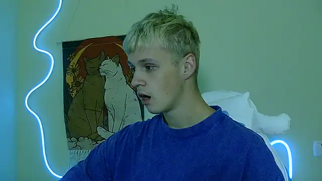 Snapshot of _Timmy_Boy_ chatting on 10.08.25 Timmy Boy online show from 10.08.25