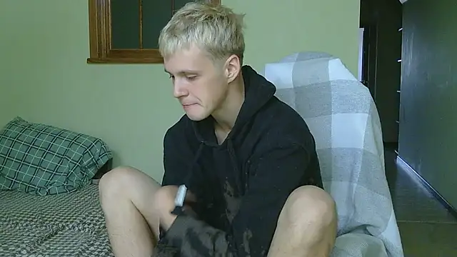 Snapshot of _Timmy_Boy_ chatting on 10.20.25 Timmy Boy online show from 10.20.25