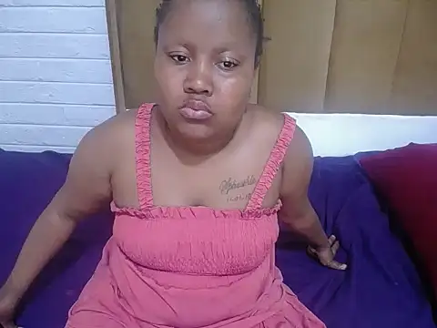 Snapshot of ChubbyMigetxx chatting on 11.22.25 ChubbyMigetxx online show from 11.22.25