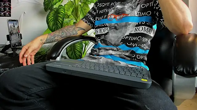 2 fire online show from 11.01.25