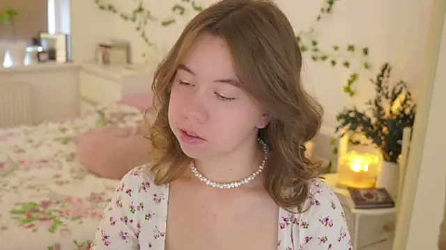 Snapshot of melon_sugar_ chatting on 10.24.25 melon sugar online show from 10.24.25