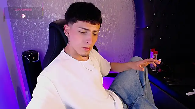 MateoMitchell online show from 12.14.25