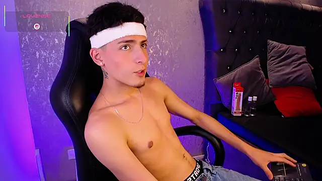 MateoMitchell online show from 12.15.25