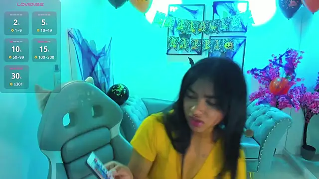 Juliie coper online show from 10.29.25