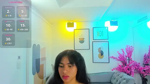 Juliie coper online show from 11.19.25