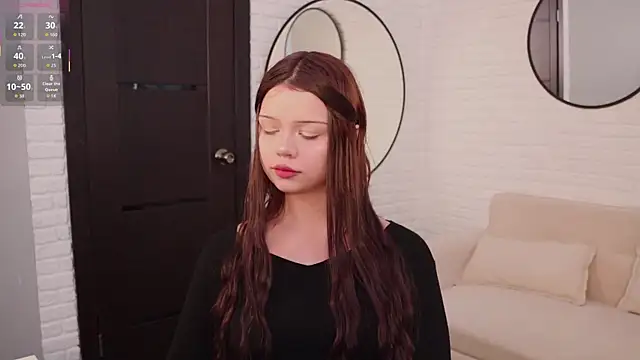 Snapshot of Sarah_babyyy chatting on 11.07.25 Sarah babyyy online show from 11.07.25