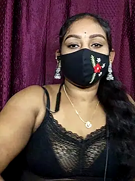 Snapshot of tamil_Monisha chatting on 07.08.26 tamil Monisha online show from 07.08.26