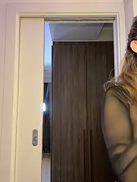 Snapshot of AvaMaddisson chatting on 02.12.26 AvaMaddisson online show from 02.12.26