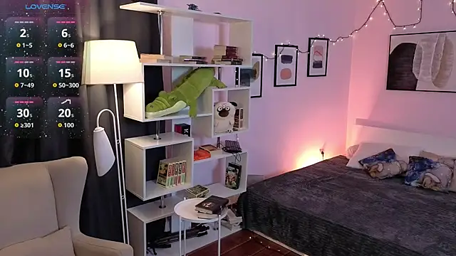 Snapshot of Eileen_Burton chatting on 02.12.26 Eileen Burton online show from 02.12.26