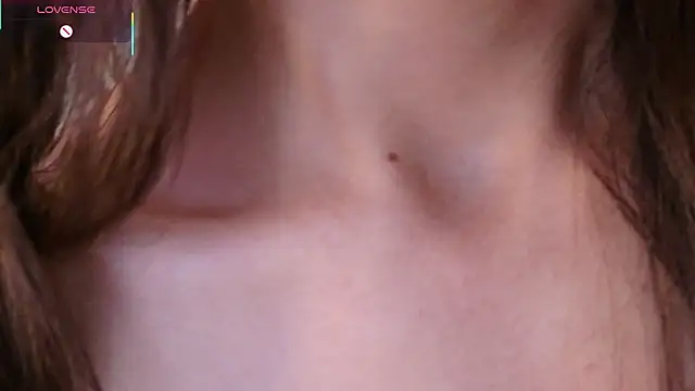 Playful Lia online show from 10.10.25