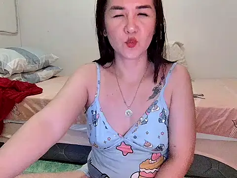 KissHott online show from 07.06.26